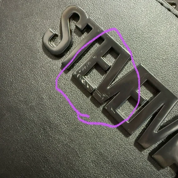 Steve Madden Bevelyn XL Purse (Black) - Picture 6 of 7